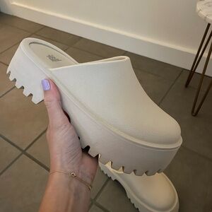 Wild Fable clog shoes